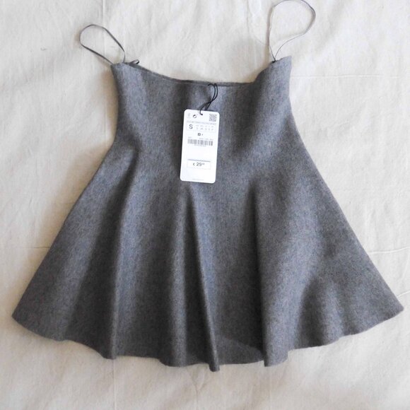 NWT Zara Women S (Fits like XS) Grey Knit Flared Skirt - Picture 1 of 12